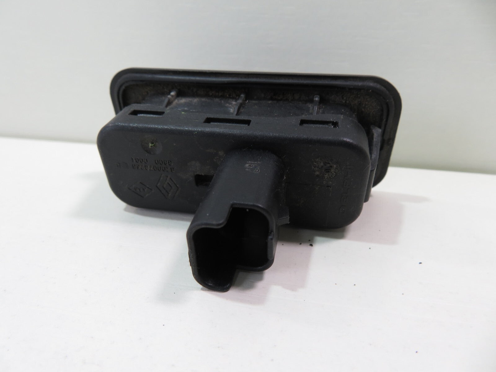 RENAULT SCENIC TAILGATE BOOT RELEASE SWITCH 8200078256 2003-2009 1559-15