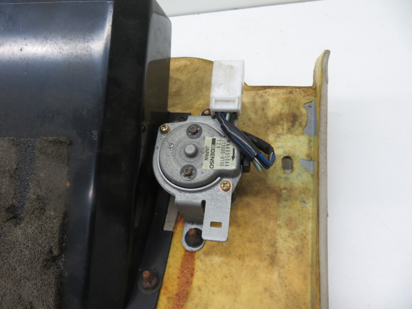 JAGUAR XJR LOWER STEERING COLUMN PANEL TRIM 1994-2001