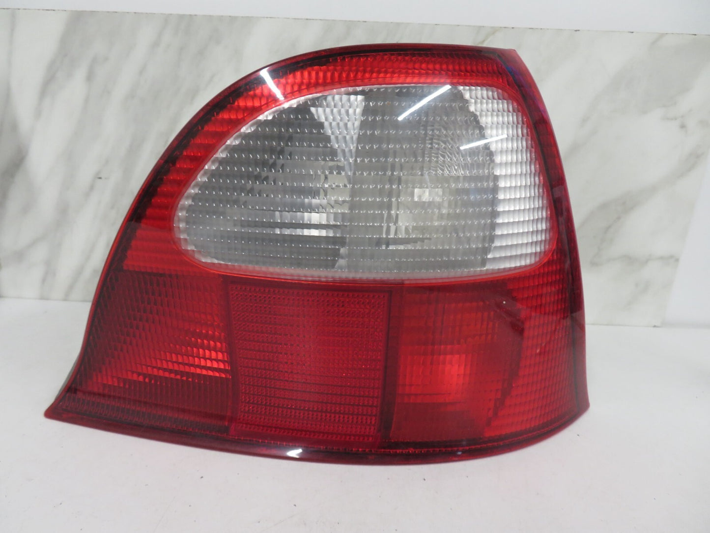 ROVER 25 OS DRIVER REAR TAIL LIGHT 1999-2005 BK1347