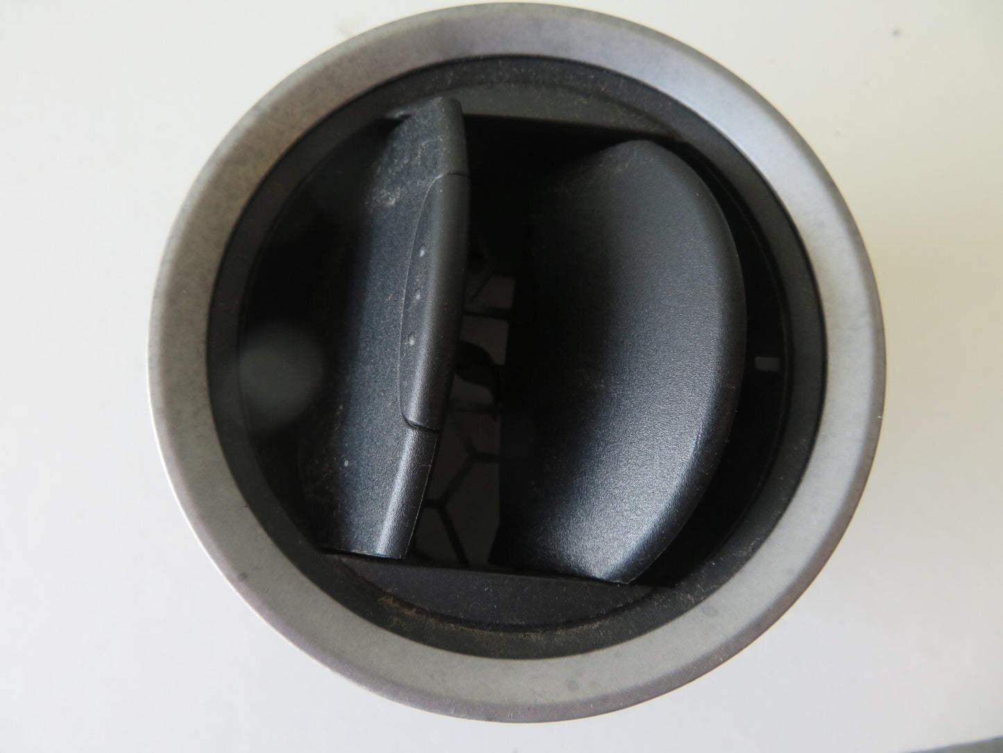 FORD FIESTA MK6 DASHBOARD FRONT AIR VENT 2002-2008 AMS1630-1