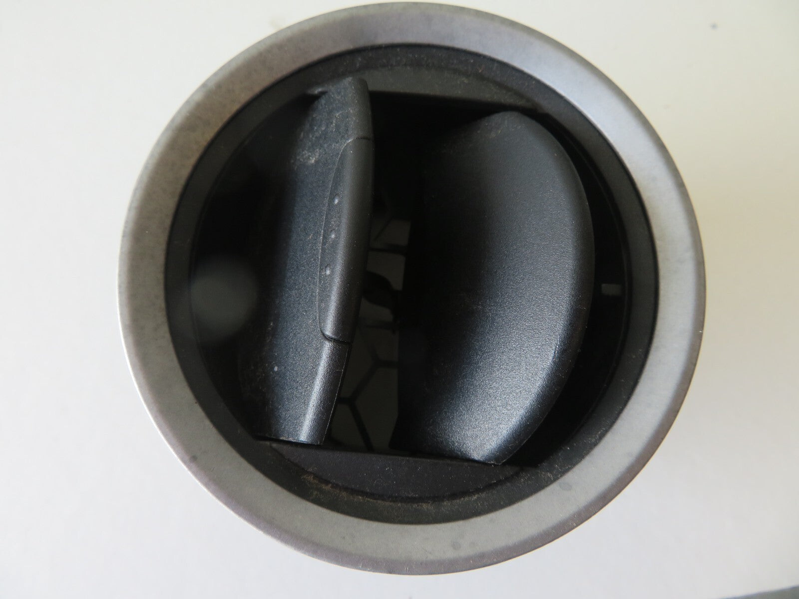 FORD FIESTA MK6 DASHBOARD FRONT AIR VENT 2002-2008 AMS1630-1