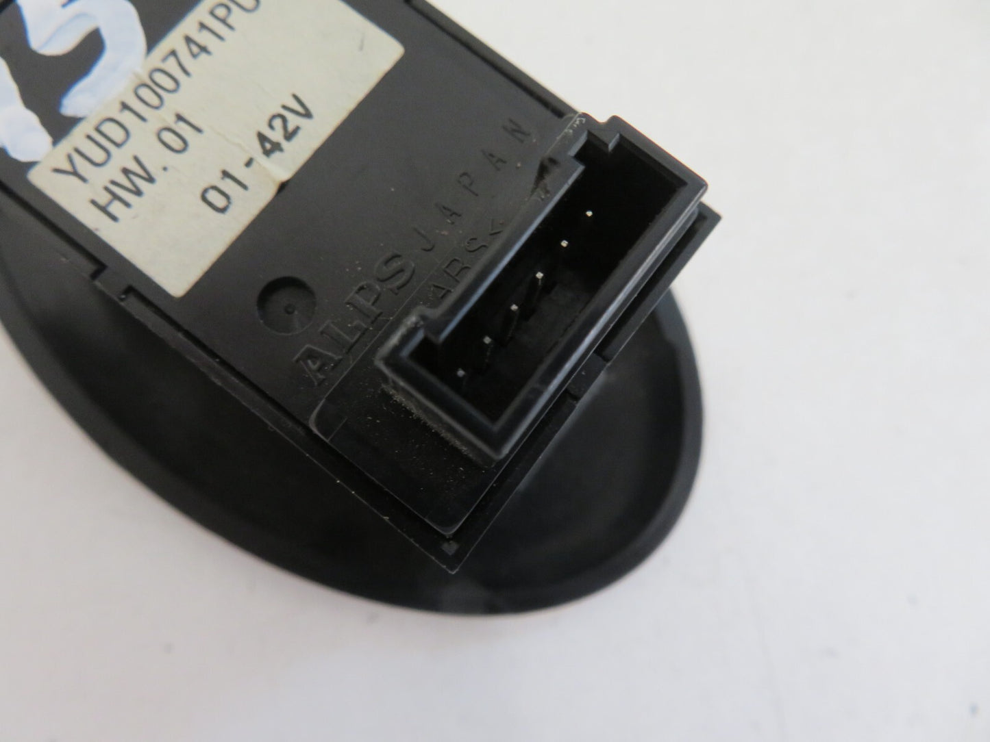 ROVER 75 REAR WINDOW SWITCH YUD100741 1999-2005 MIXA1540-15