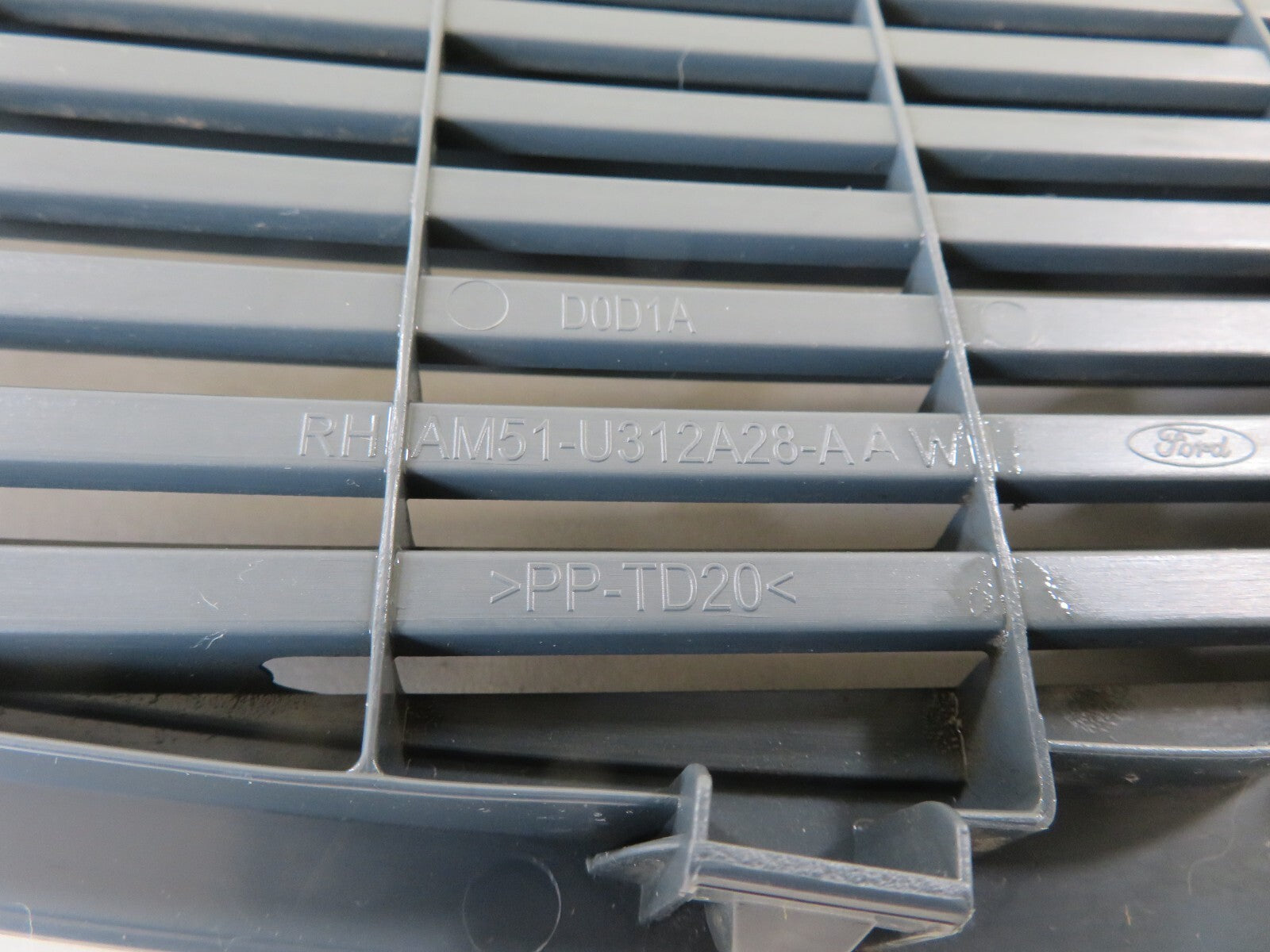 FORD C MAX GRAND OS RH REAR SPEAKER GRILL TRIM AM51-U312A28-AAW 2011-2015 1651-9