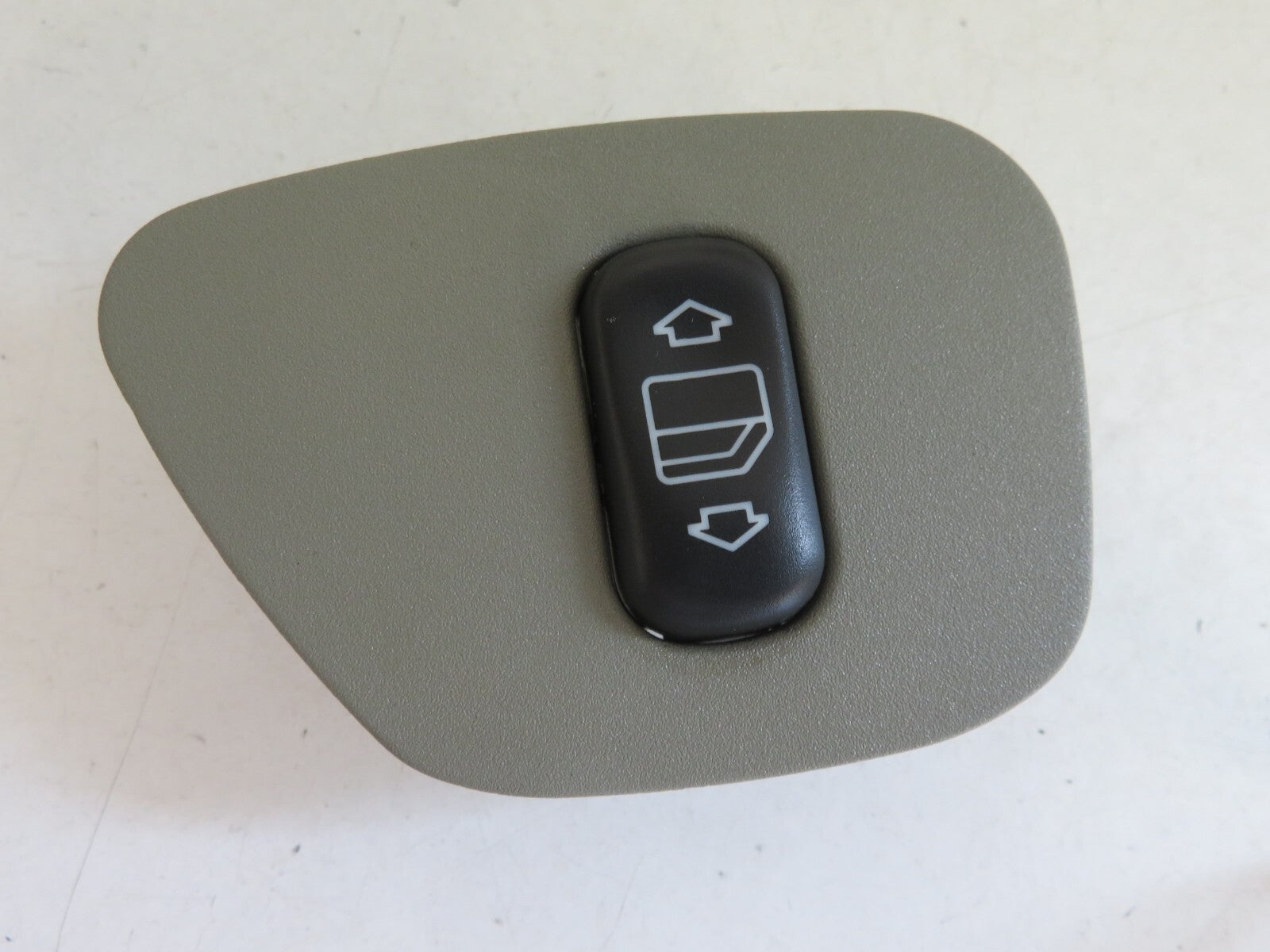 MERCEDES E CLASS W210 REAR WINDOW SWITCH 1995-2002 1129-13