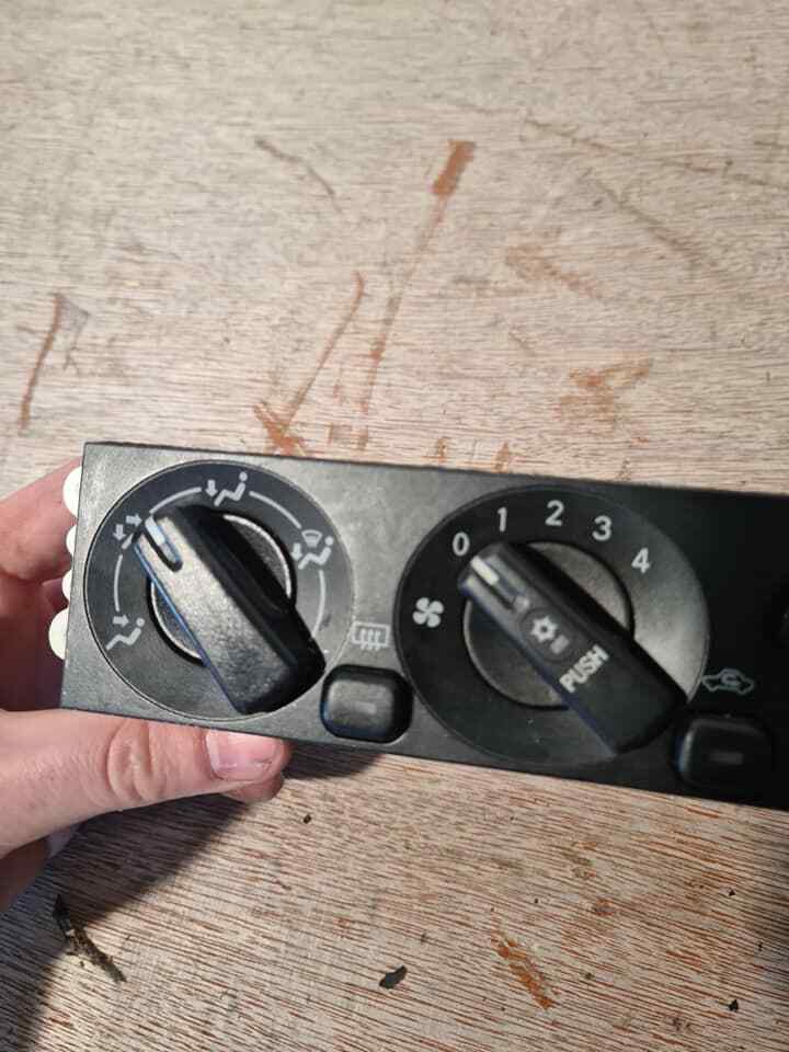 MITSUBISHI SPACE STAR MK1 HEATER CLIMATE CONTROL 1998-2004 HW51