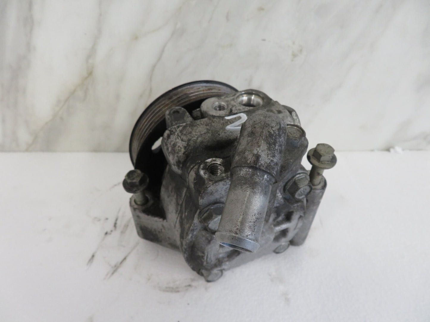 JAGUAR XF 2.7 POWER STEERING PUMP  8X23-3A696-BA 2005-2010 A1500-2