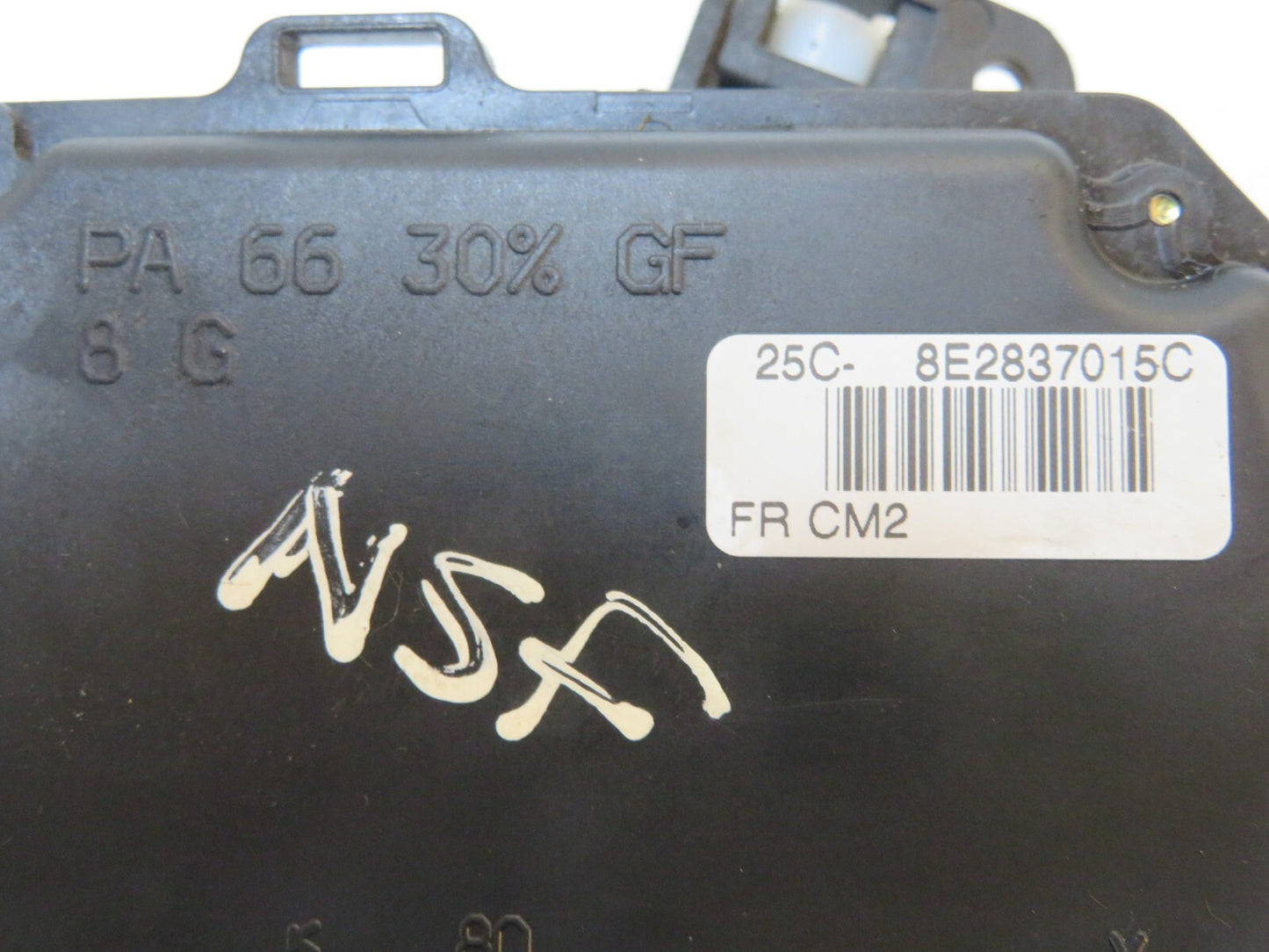 AUDI A4 B6 AVANT NSF DOOR LOCK CATCH 2001-2006 AMS4