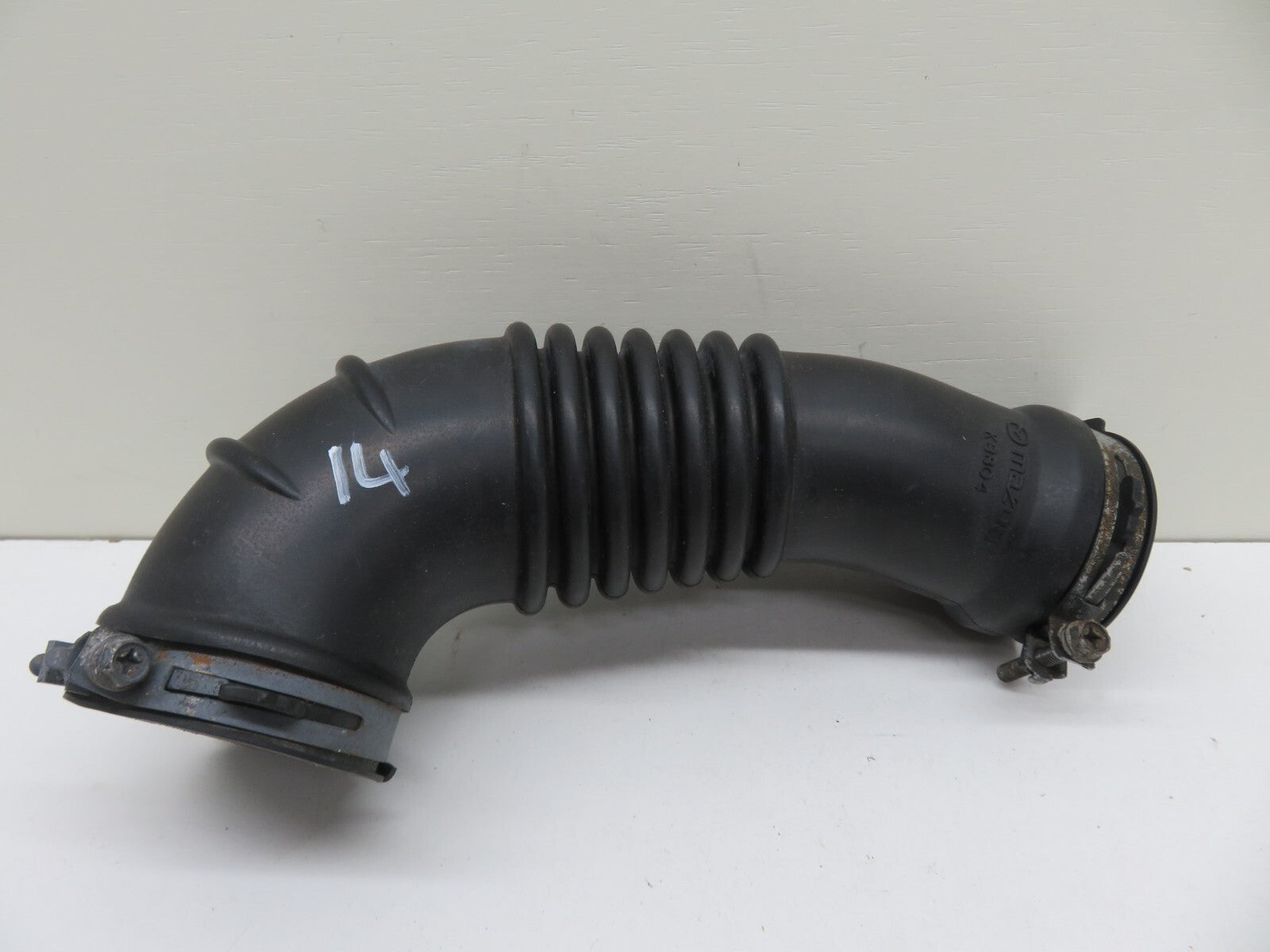 MAZDA CX7 AIR INTAKE PIPE R2AX13221 2008-2012 1414-14