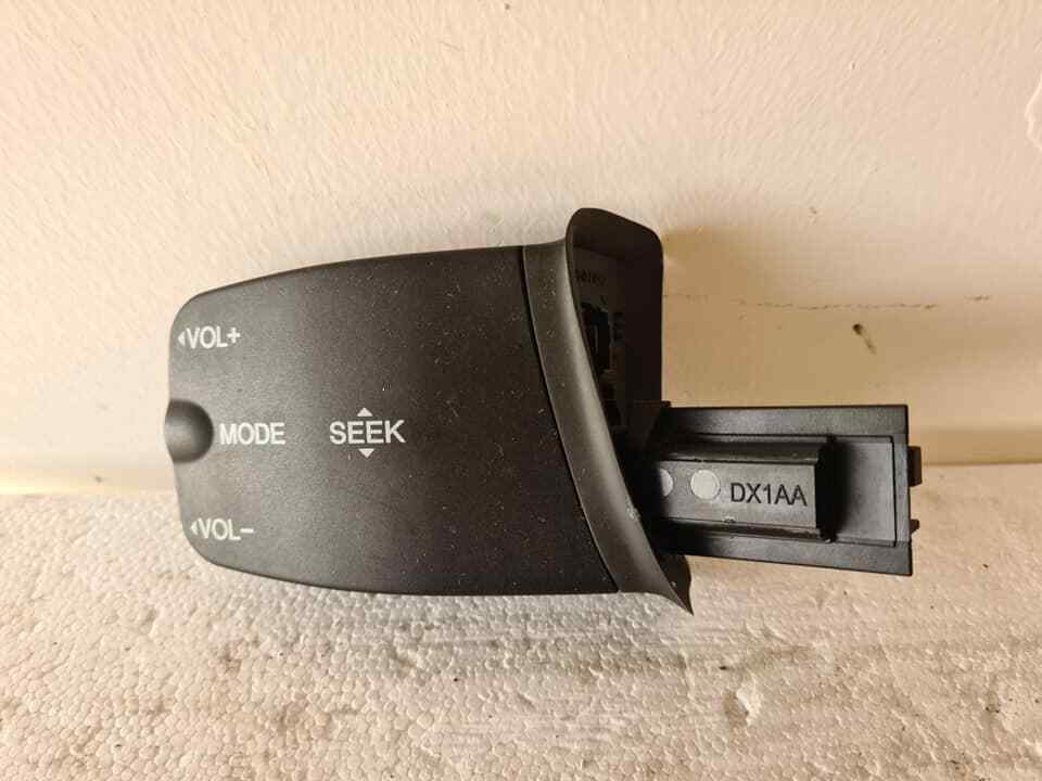 FORD FOCUS MK2 RADIO VOLUME CONTROL SWITCHES 2008-2011