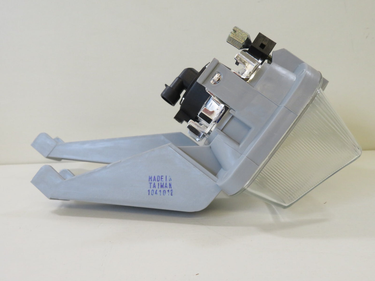 NS PASSENGER LH FRONT FOG LIGHT FOR VAUXHALL ASTRA 1994-1998 OP0154414