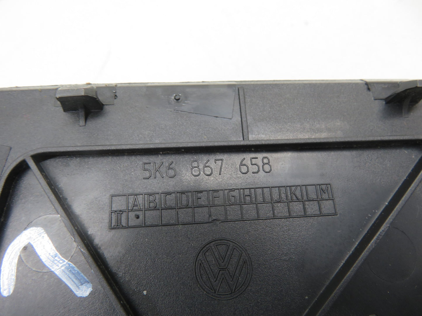 VW GOLF MK6 REAR LIGHT ACCESS TRIM OS 5K6867658 2009-2013 1500-7