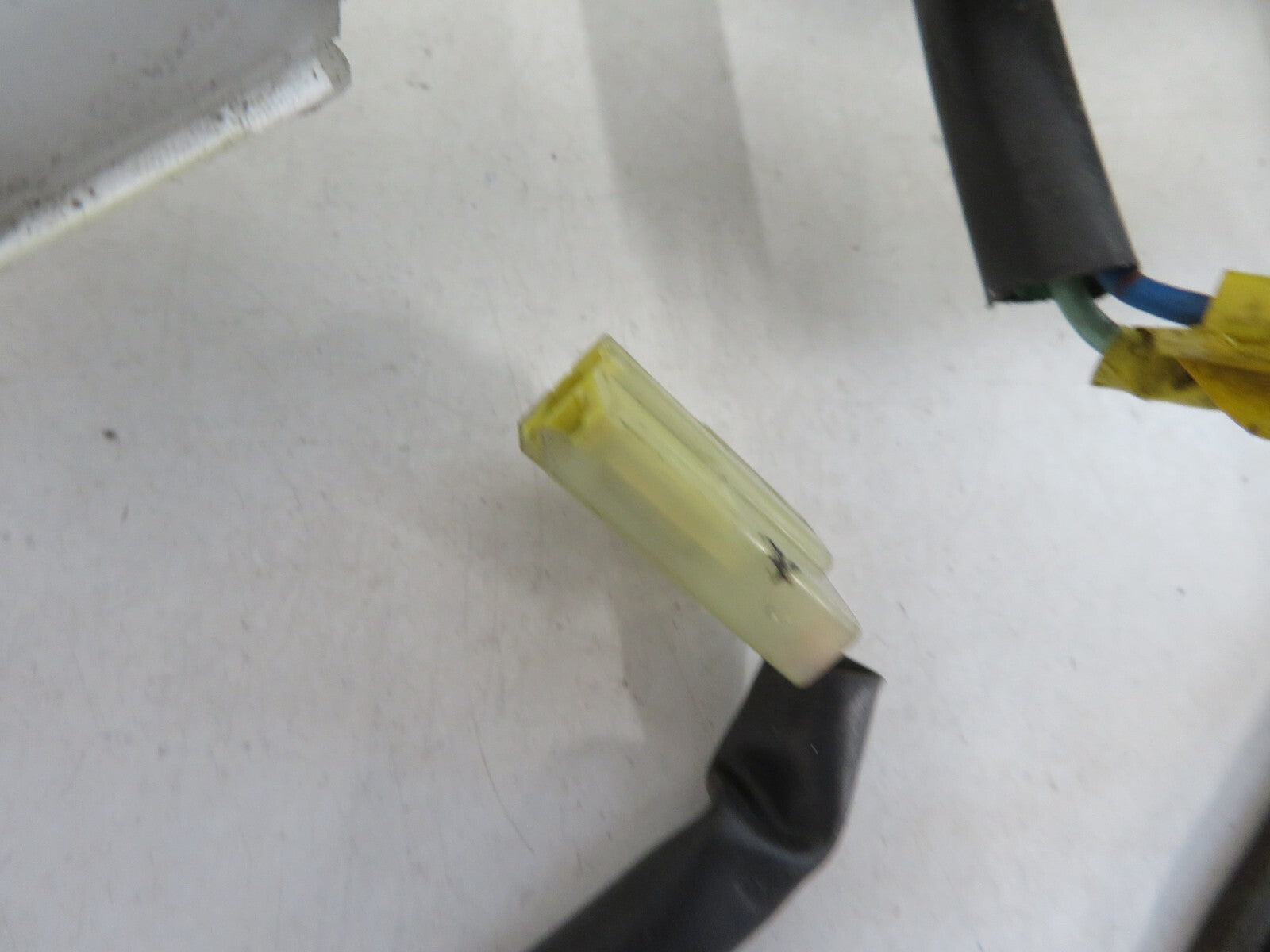 TOYOTA MR2 MK2 SW20 UK SPEC OS DRIVER DOOR WIRING LOOM 82151-17201 AM1206-3