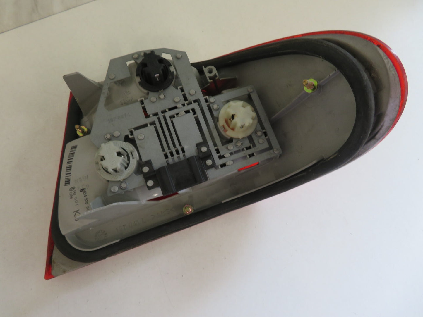 MERCEDES E CLASS W210 NS PASSENGER REAR TAIL LIGHT 1995-2002 1129-11