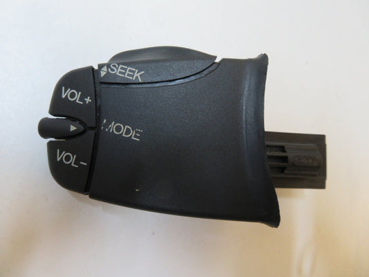 FORD FOCUS MK1 STEERING VOLUME CONTROL SWITCHES 1998-2004 AM53-2