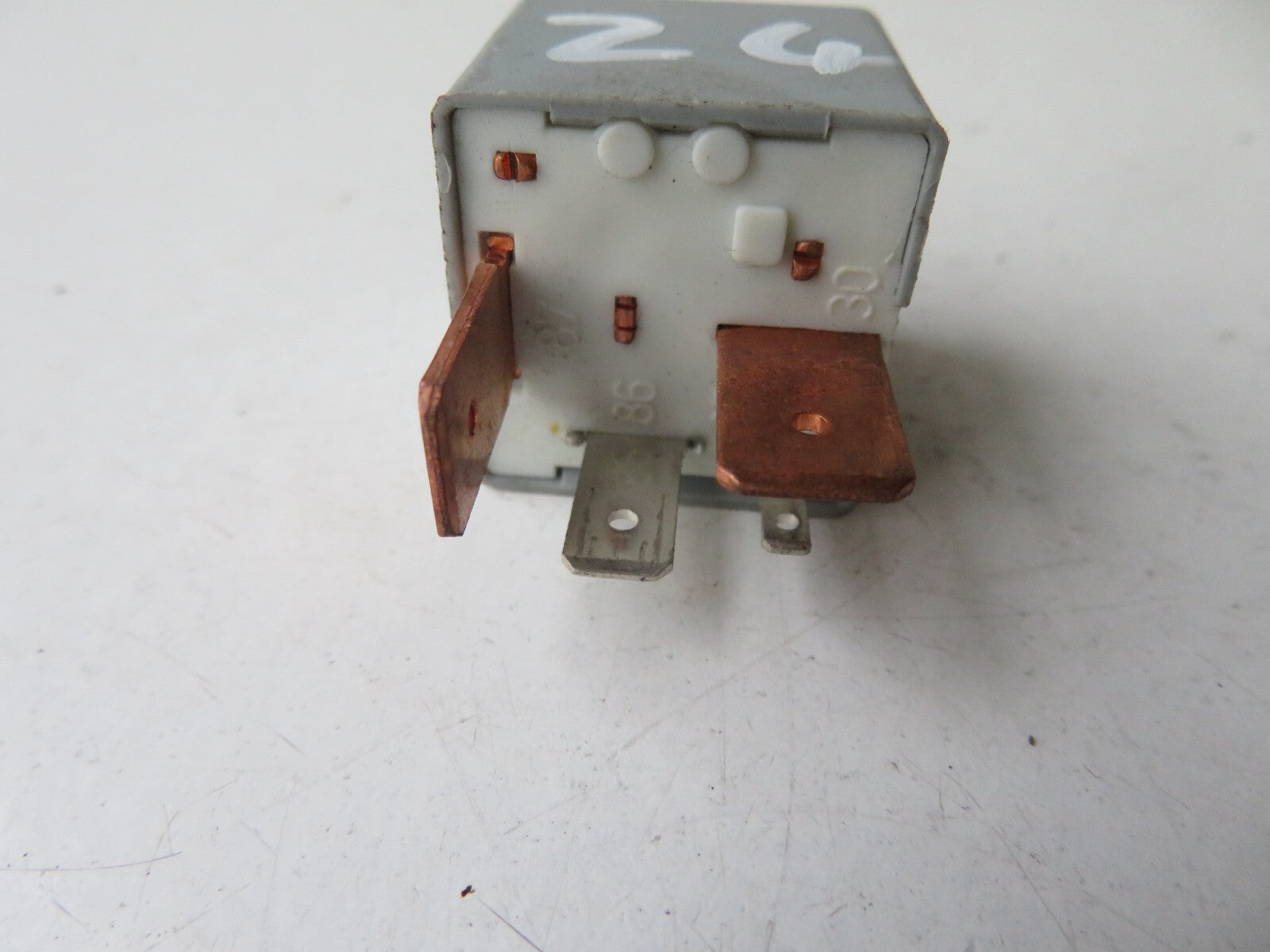 VOLKSWAGEN PASSAT B5.5 167 FUEL PUMP RELAY 191906383C 2001-2005 A1815-24