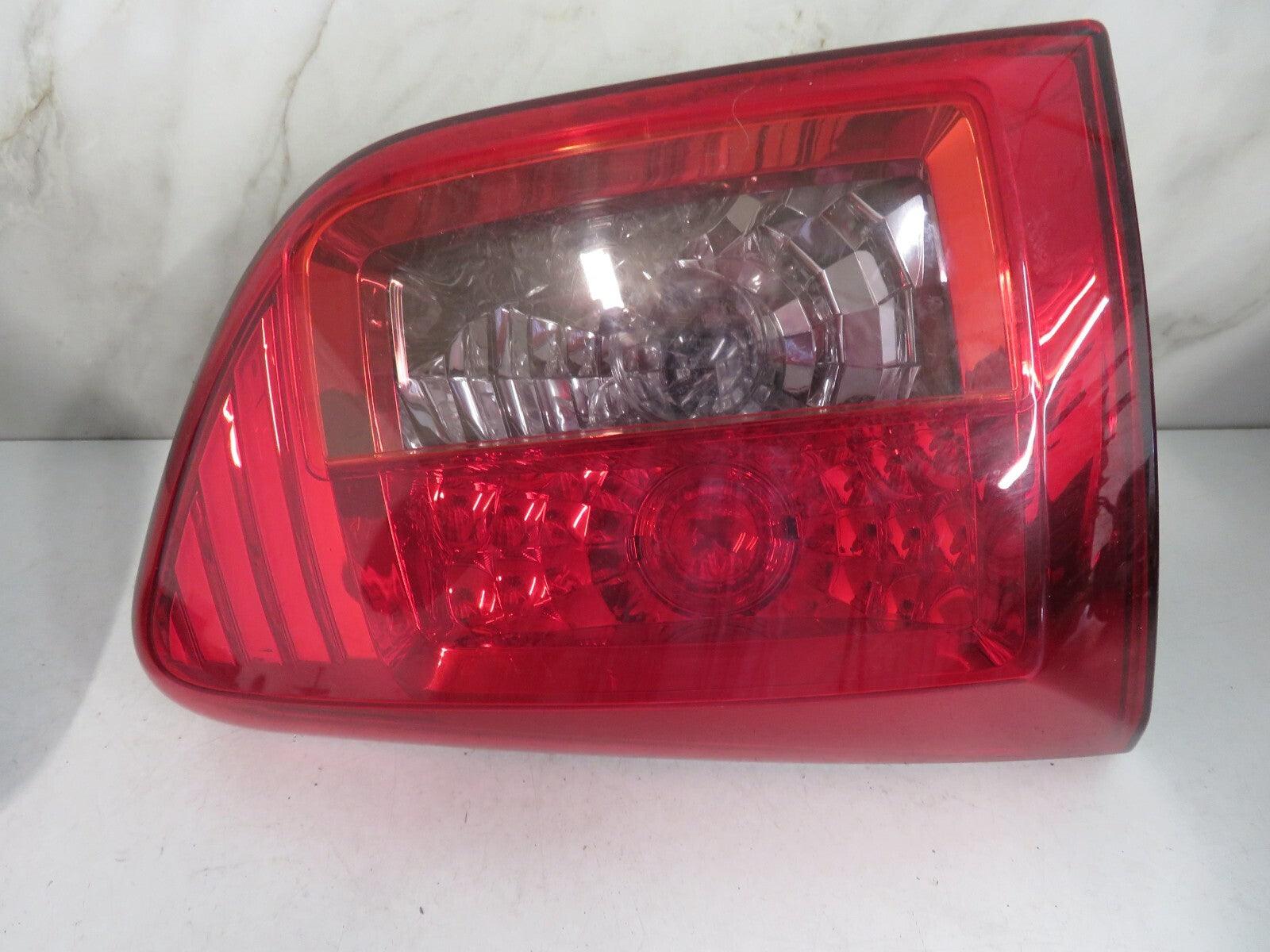 PEUGEOT 4007 NS PASSENGER INNER REAR TAIL LIGHT 2007-2012 A1315-3