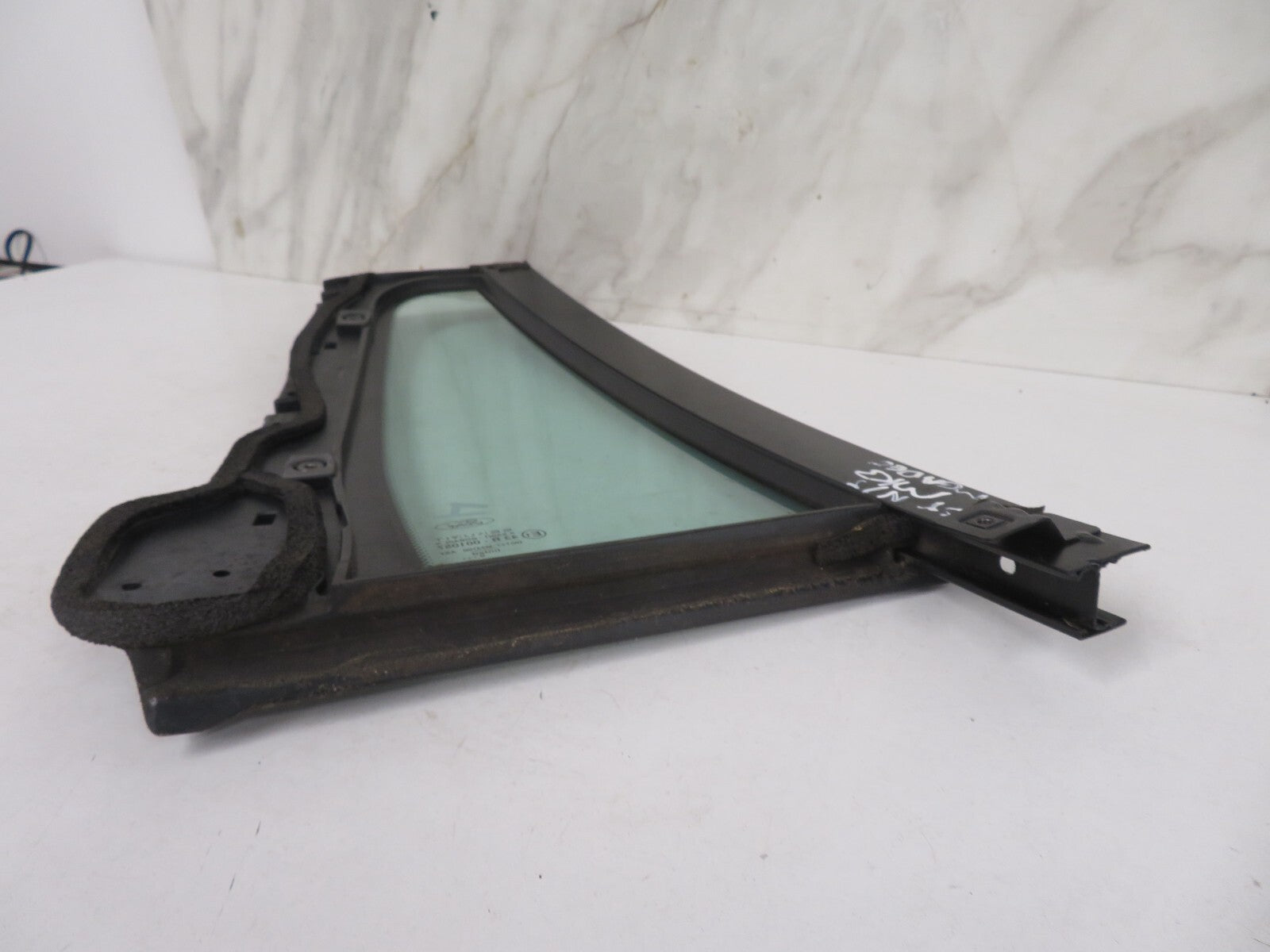 FORD MONDEO MK3 ESTATE NS PASSENGER REAR QUARTER GLASS WINDOW 2001-2007 MX1520-1