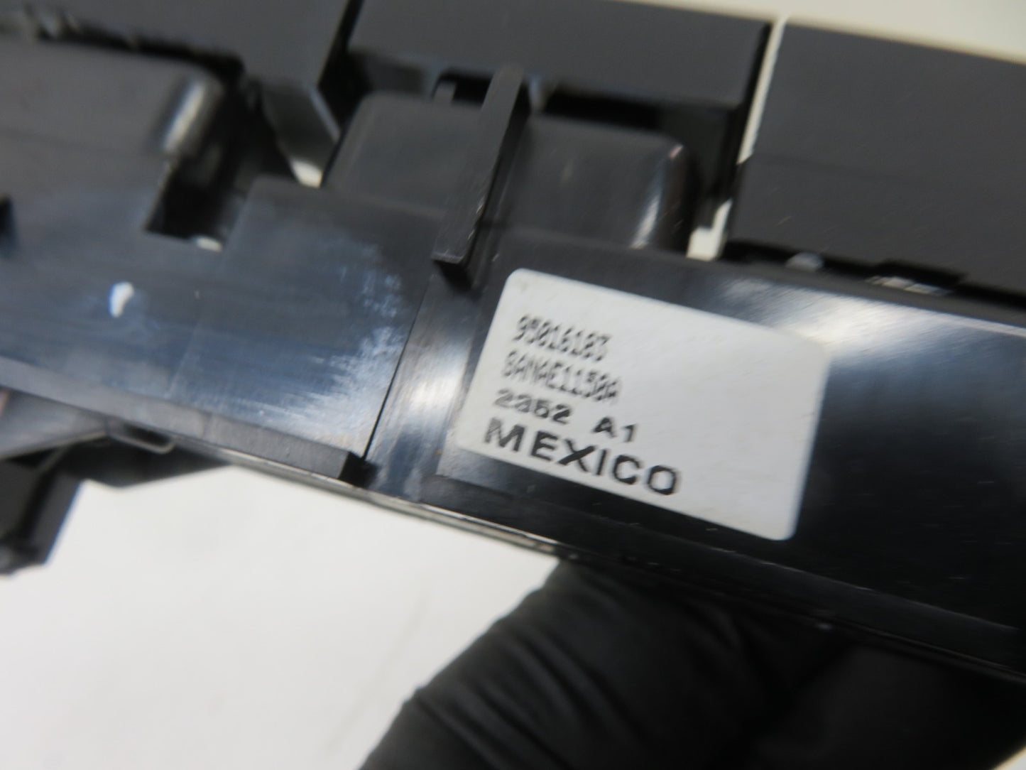 VAUXHALL MOKKA HAZARD TRACTION SWITCH 2012-2016 1739-13