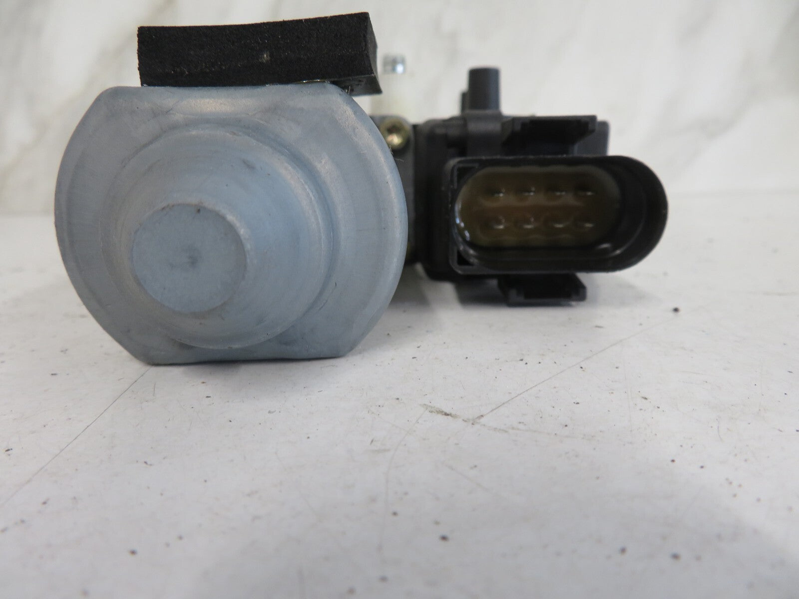 AUDI A8 D2 OSR WINDOW MOTOR 119023-113 1998-2002 1636-10