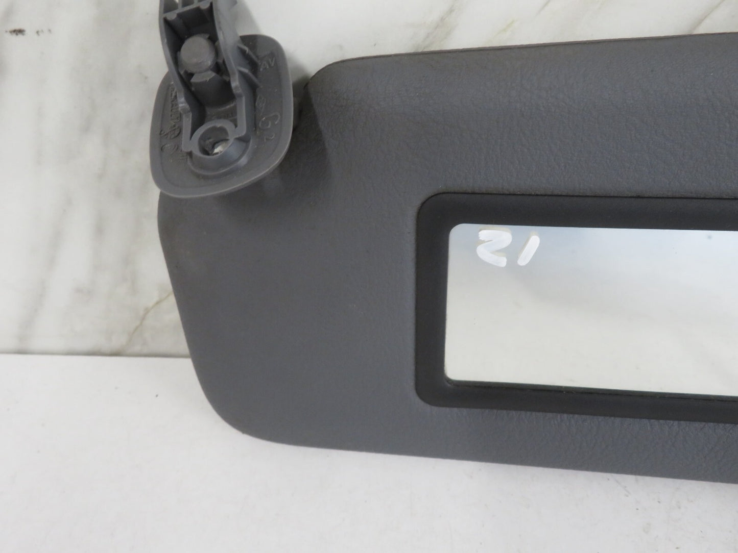 RENAULT CLIO MK2 NS PASSENGER SUN VISOR 7700849117 1998-2001 A1652-21