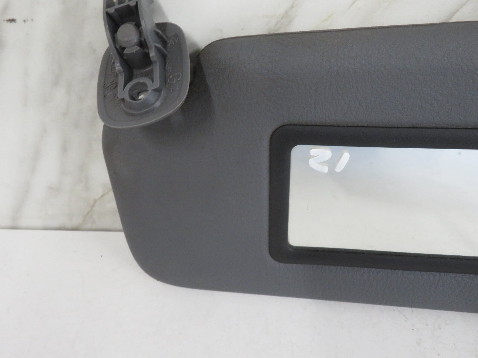 RENAULT CLIO MK2 NS PASSENGER SUN VISOR 7700849117 1998-2001 A1652-21