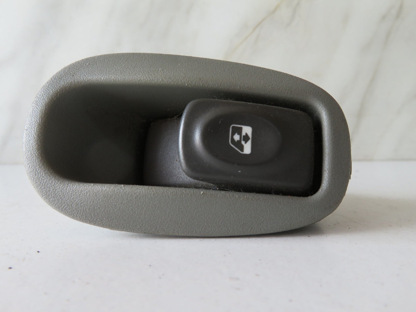 RENAULT SCENIC MK1 REAR WINDOW SWITCH 432963K 1999-03 AMS1523