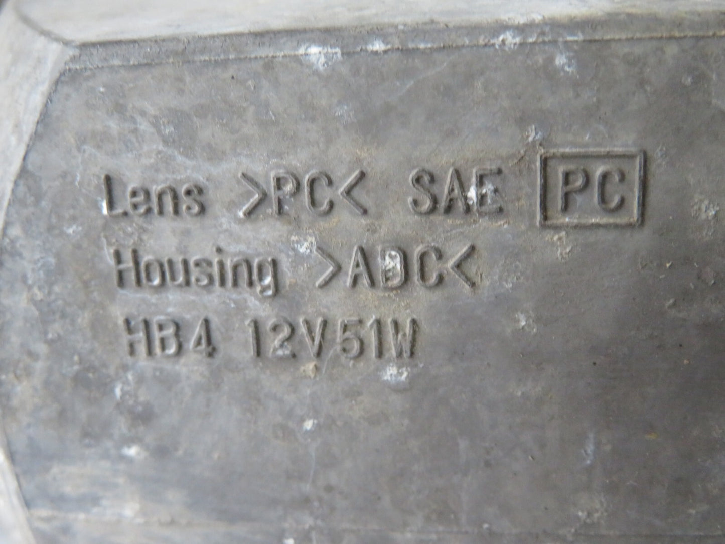 TOYOTA RAV 4 NS FRONT FOG LIGHT 2000-2005 MIX1209-4