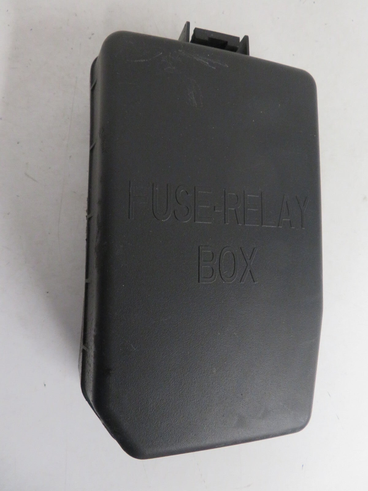 HYUNDAI GETZ ENGINE BAY FUSE BOX COVER LID 91298-1C201 2002-2005 1234-3