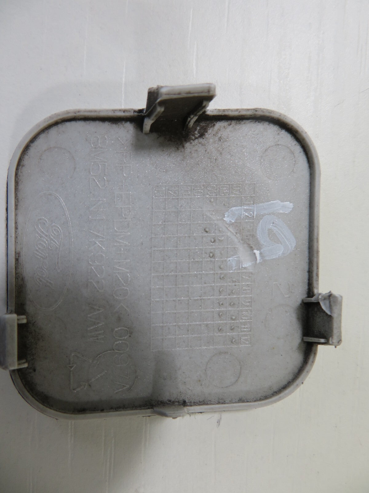 FORD FOCUS MK2 REAR BUMPER TOW EYE COVER 8M52-N17922-AA K2004-2011 1744-19