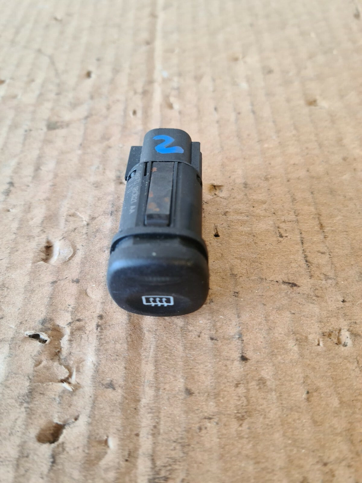FORD FIESTA MK4 MK5 REAR DEMISTER SWITCH 1996-2002 NO2