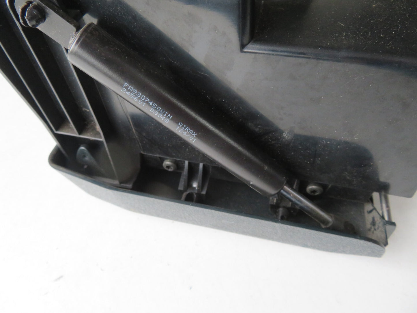 RENAULT MEGANE MK1 CD CHANGER 8200002656A 1999-2002 A1117-4