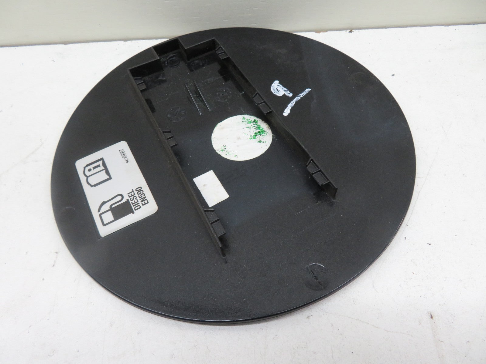 VAUXHALL MOKKA FUEL TANK DOOR FLAP BLACK 2012-2016 1600-