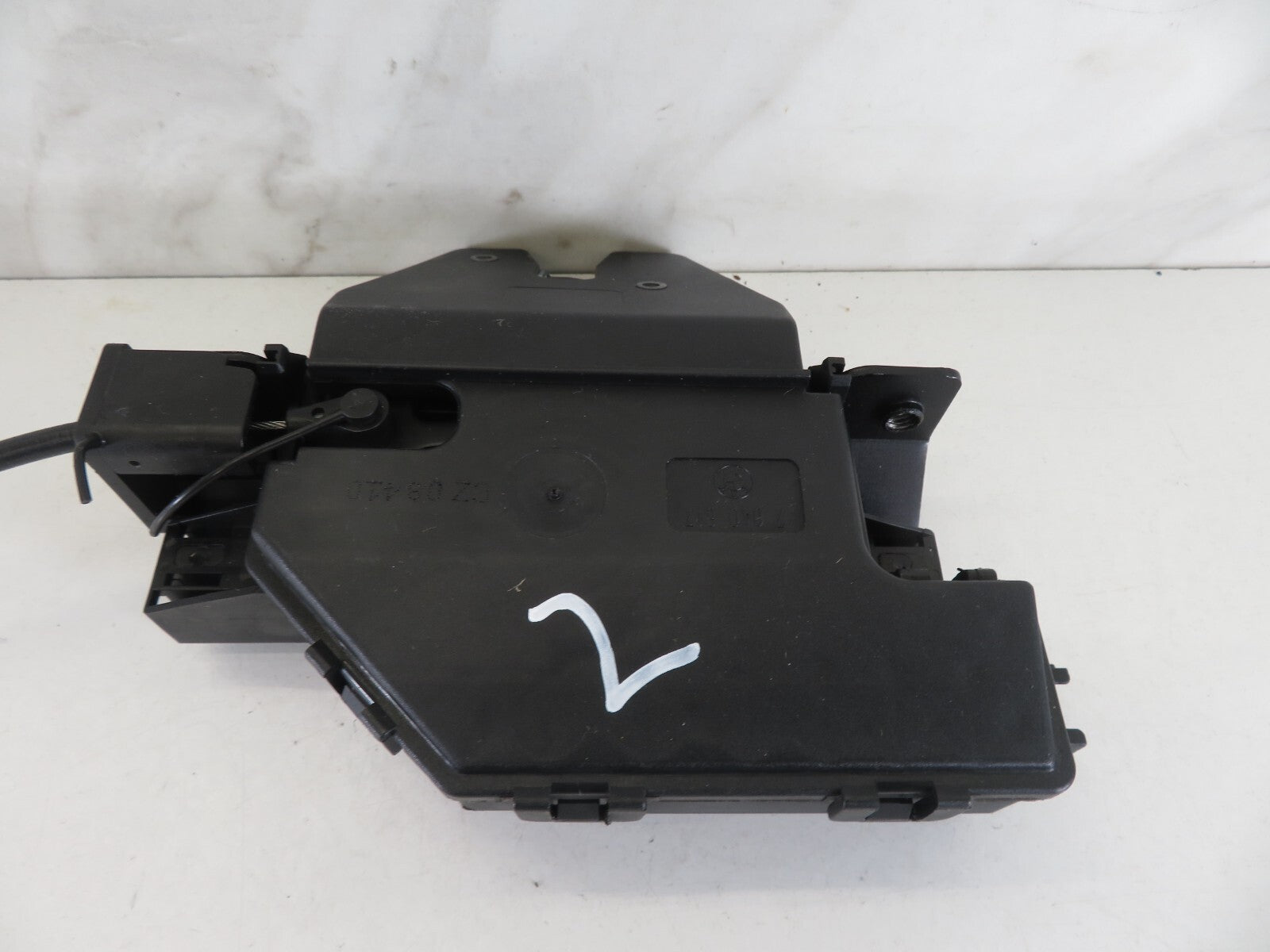 BMW 1 SERIES E88 BOOT LOCK CATCH 7840617 2007-2013 A1119-2