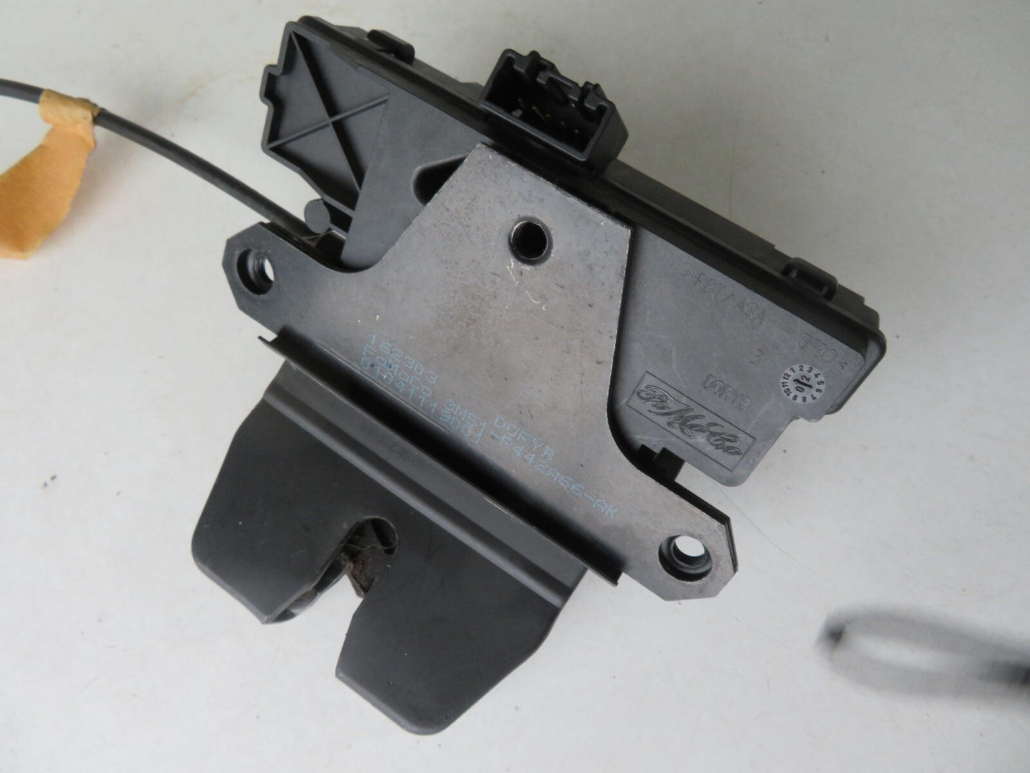 FORD C-MAX TAILGATE BOOT LOCK CATCH 3M51-R442A66-AK 2002-2008 A1420-17