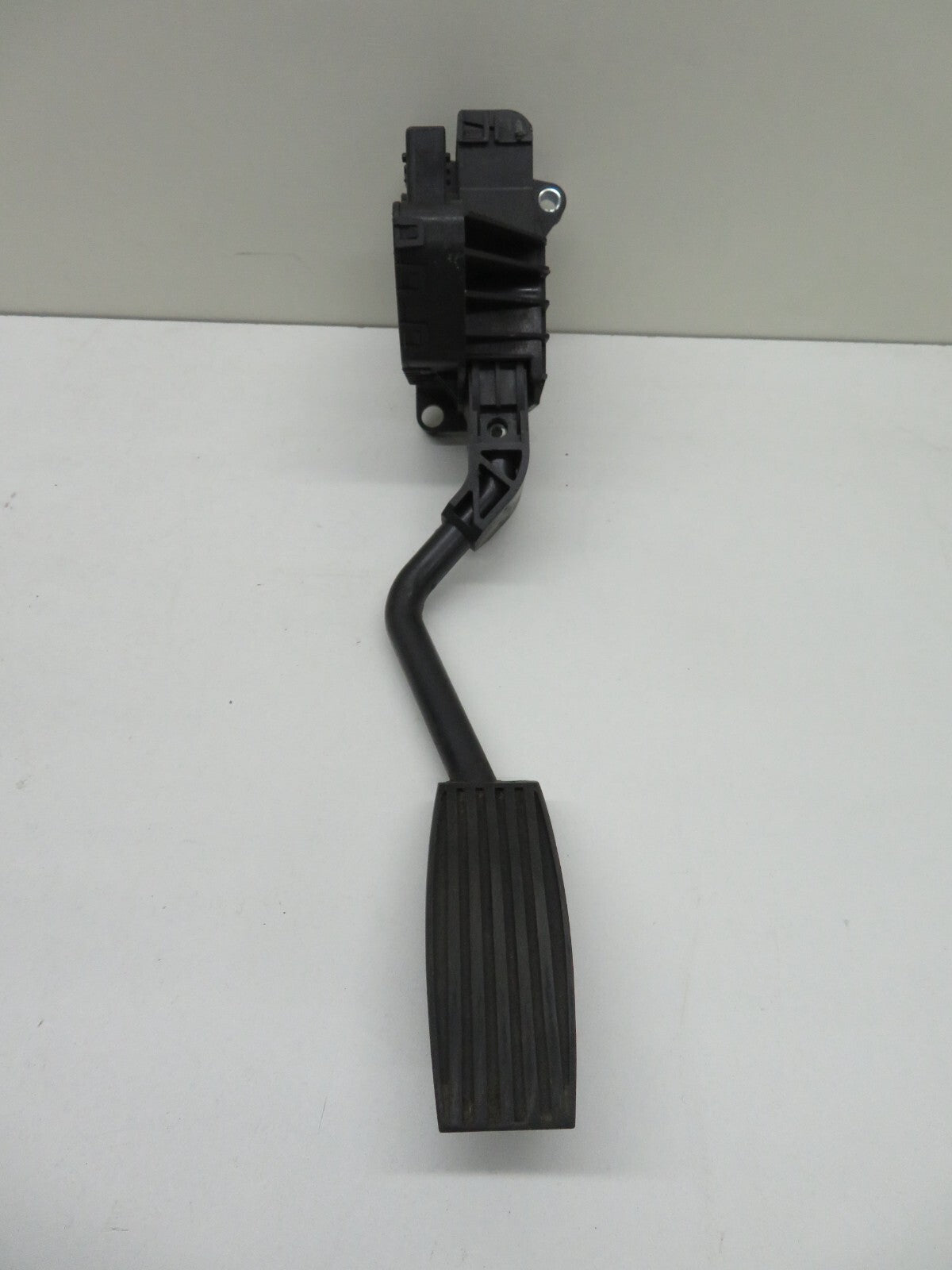 VAUXHALL CORSA D THROTTLE PEDAL 55702021 2006-2010 1700-2