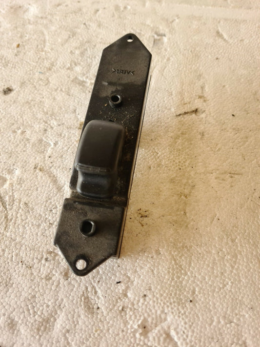MITSUBISHI GALANT REAR WINDOW SWITCH MR252818 1996-2002 HW52-3