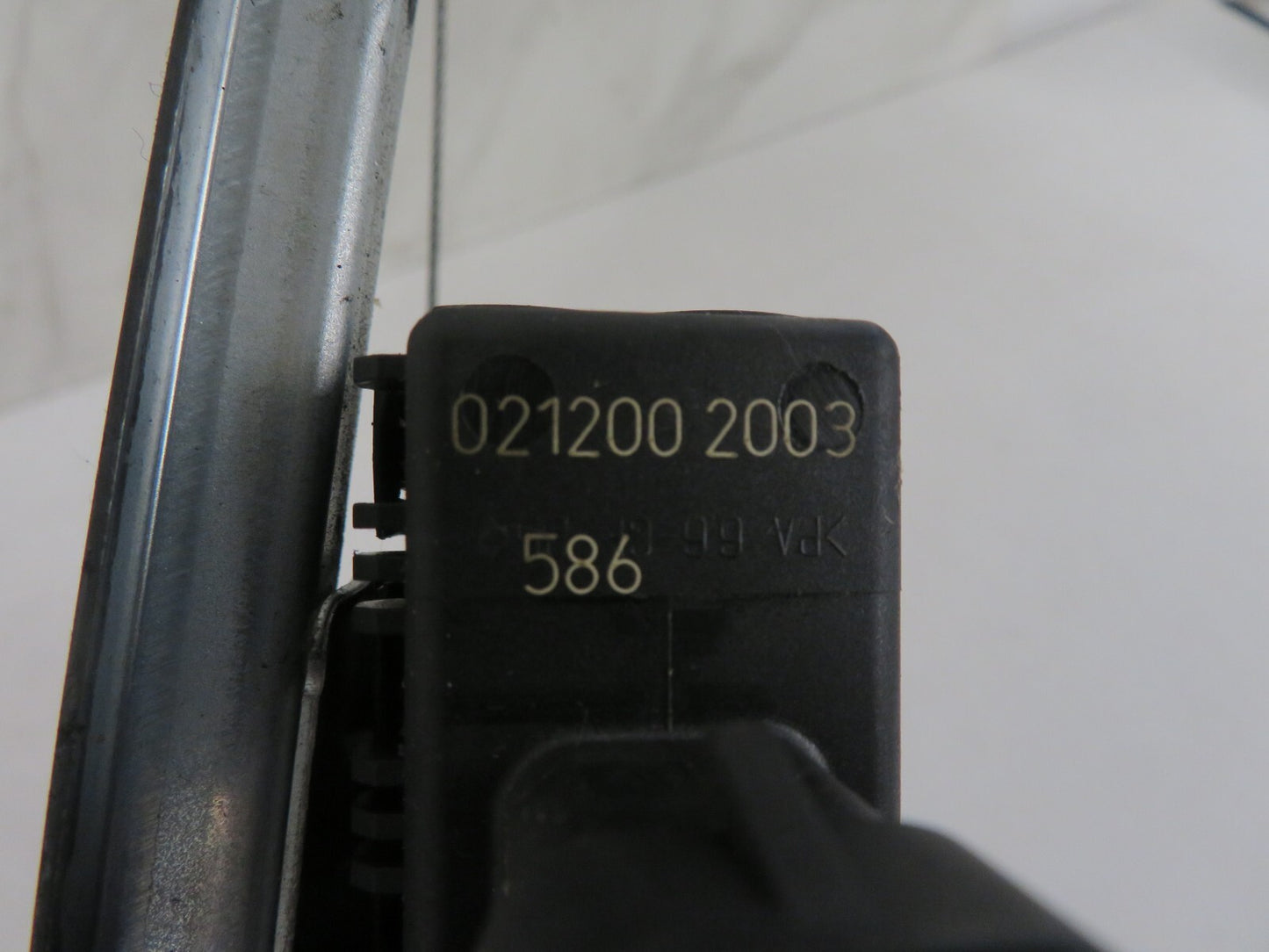 VAUXHALL ASTRA H OSR WINDOW REGULATOR 13100424 2004-2011 MIX1417-8