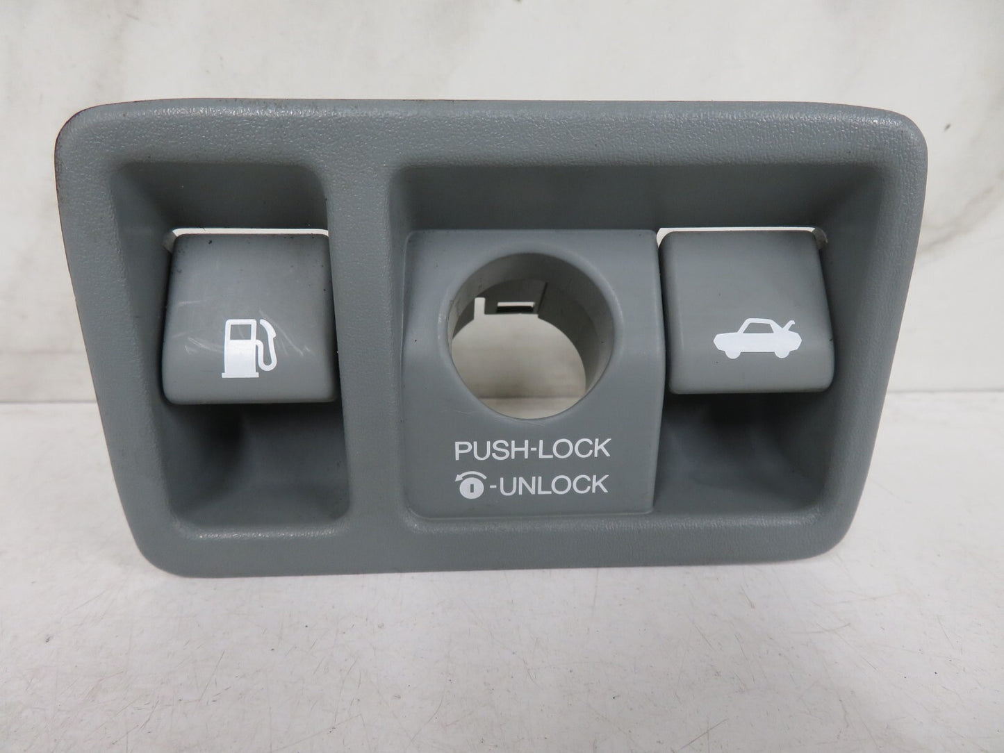 TOYOTA LEXUS SOARER BOOT SWITCH FUEL FLAP RELEASE 1991-2000 1424-21