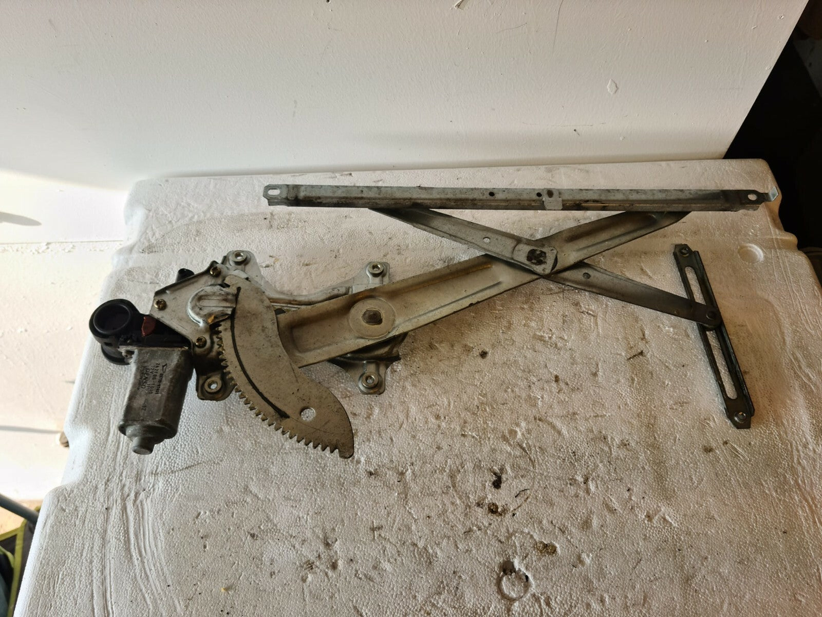 DAIHATSU YRV OSR WINDOW REGUALTOR 262100-1010 2001-2004