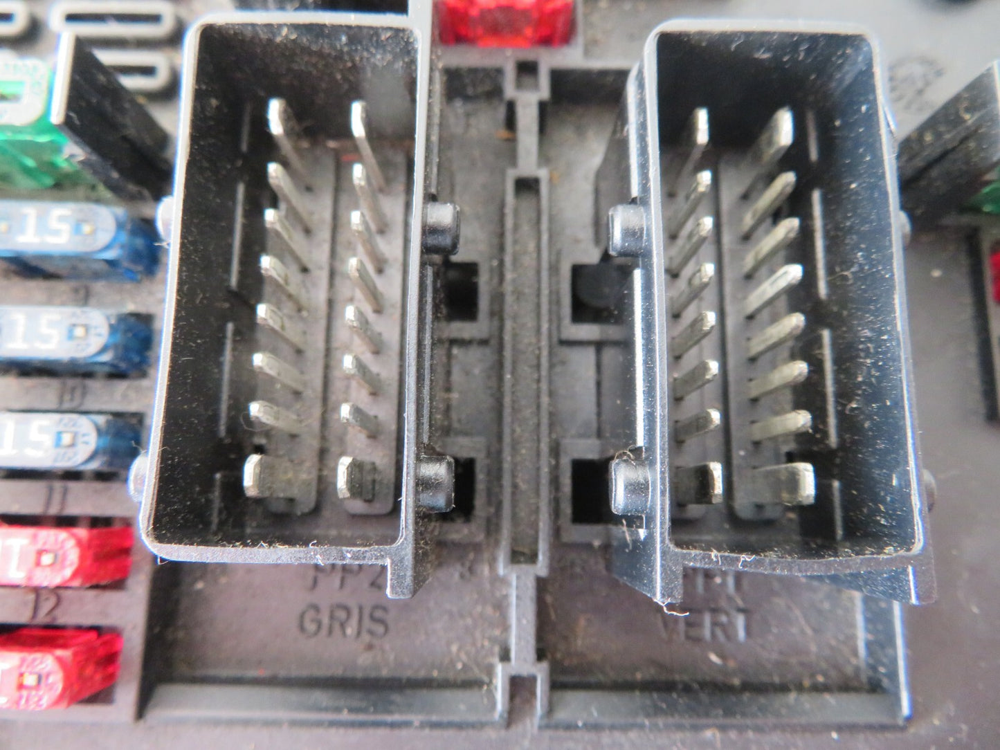 PEUGEOT CITROEN BSM B4 ENGINE BAY FUSE BOX 9650663980 (REFBSM)