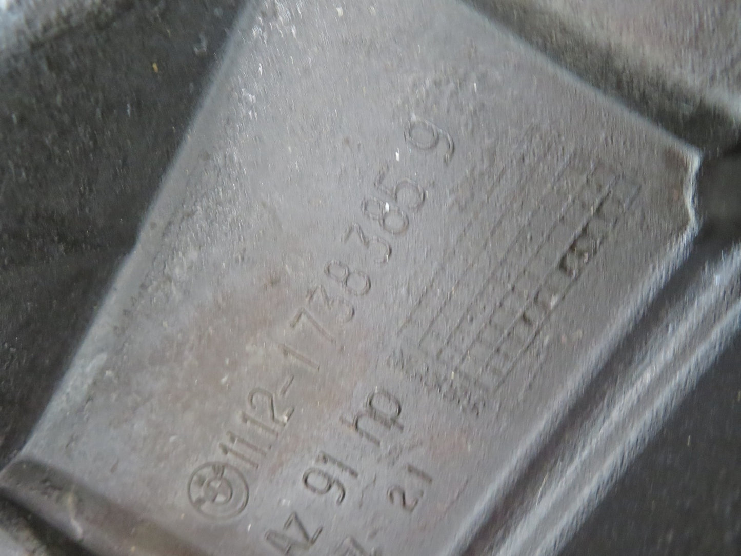 BMW E36 3 SERIES ROCKER CAM COVER 6 CYLINDER 17383859 1990-1999