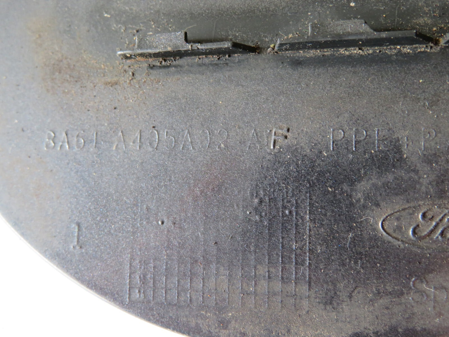 FORD FIESTA MK7 ZETEC S FUEL FLAP IN GREY PRE FACELIFT (SEE PHOTOS) 2009-2012