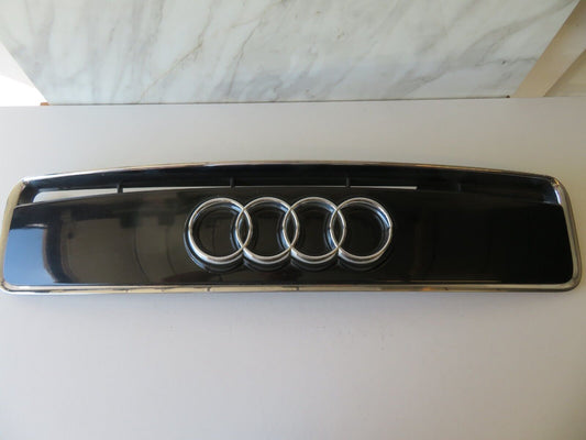 AUDI A2 FRONT BUMPER GRILL 8z0853692a 2000-2005