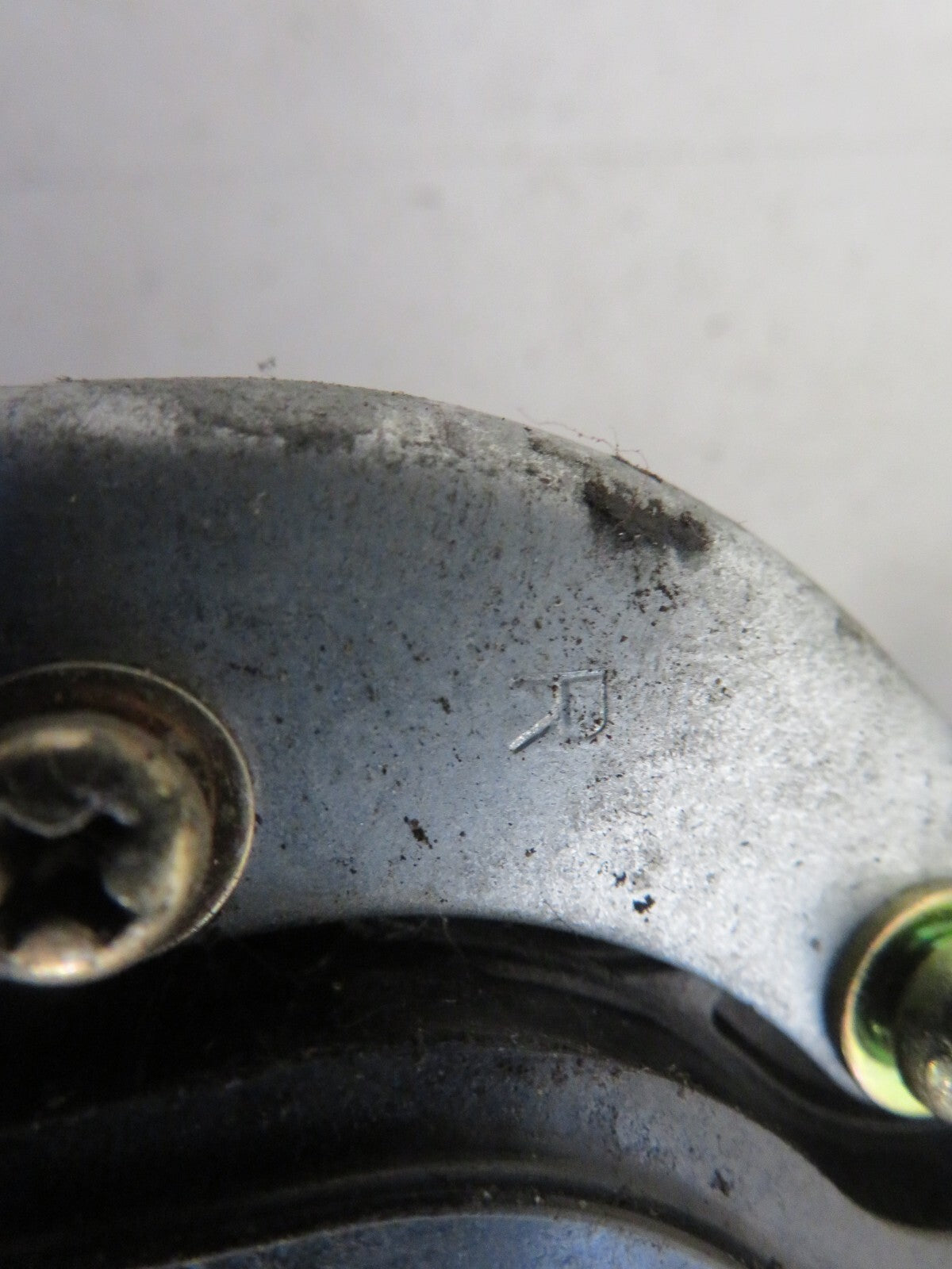 SUZUKI GRAND VITARA 5DR OSR DRIVER REAR DOOR LOCK CATCH 1998-2005 1447-3