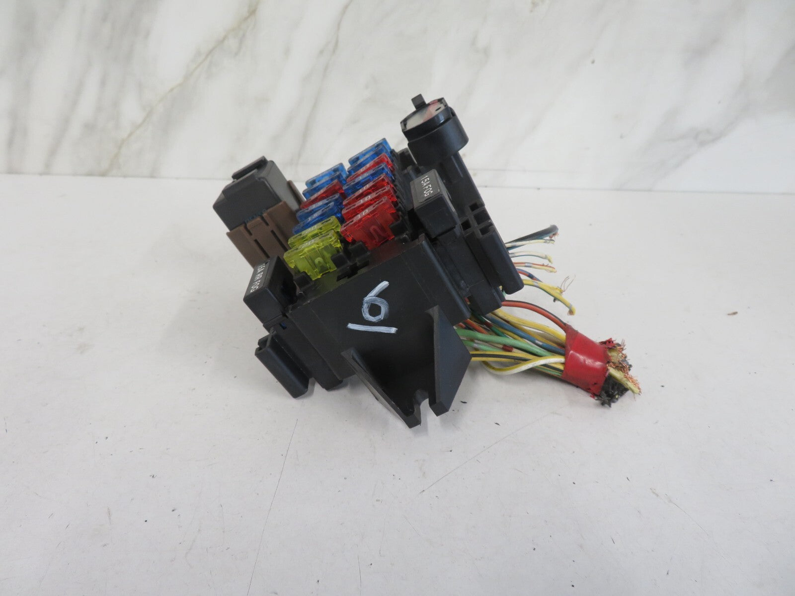 SUZUKI SWIFT GLS INTERIOR FUSE BOX 1988-2002 1411-6