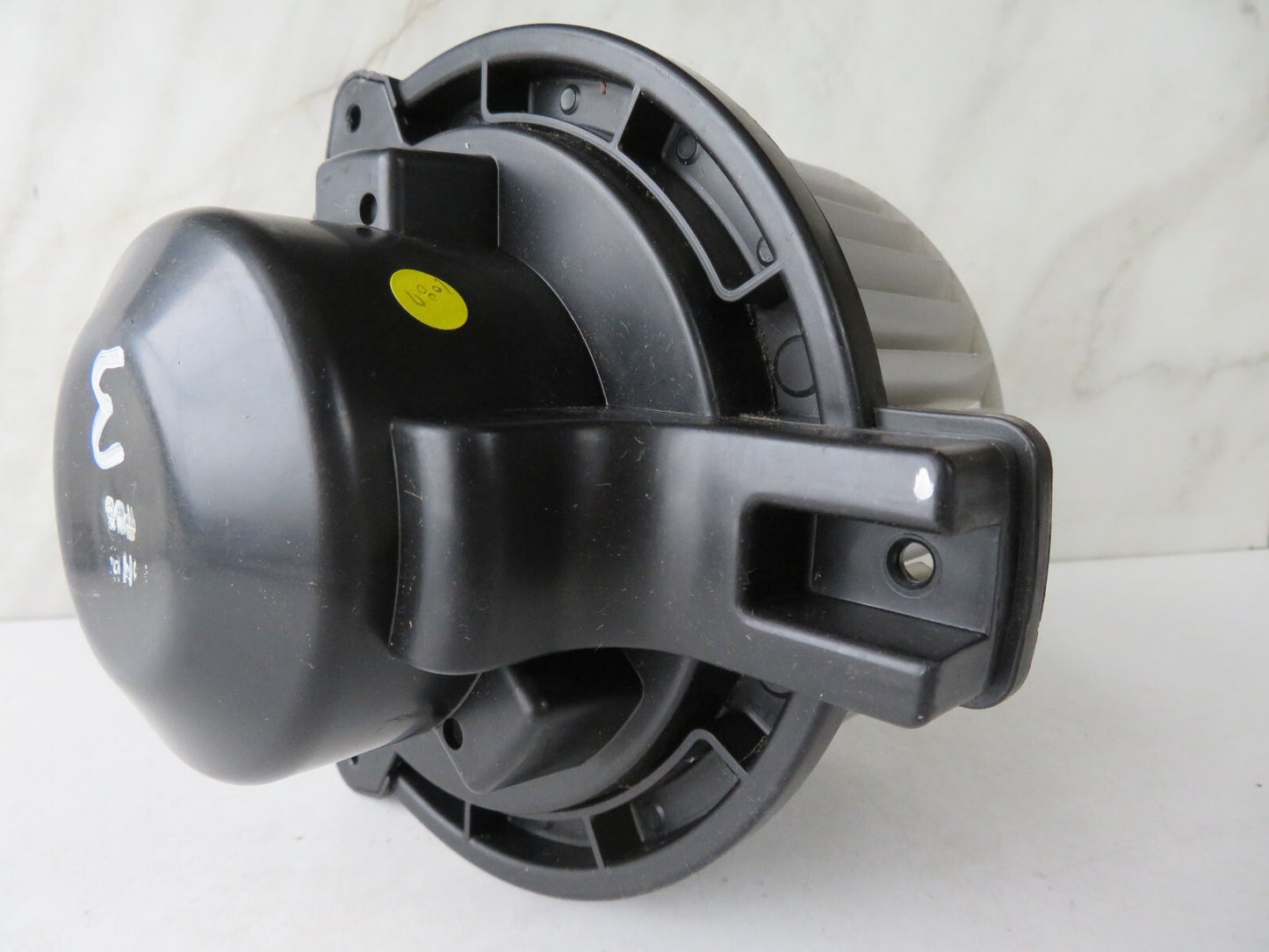 KIA CARENS HEATER BLOWER MOTOR B30883-0230 2006-2012 A1408-3