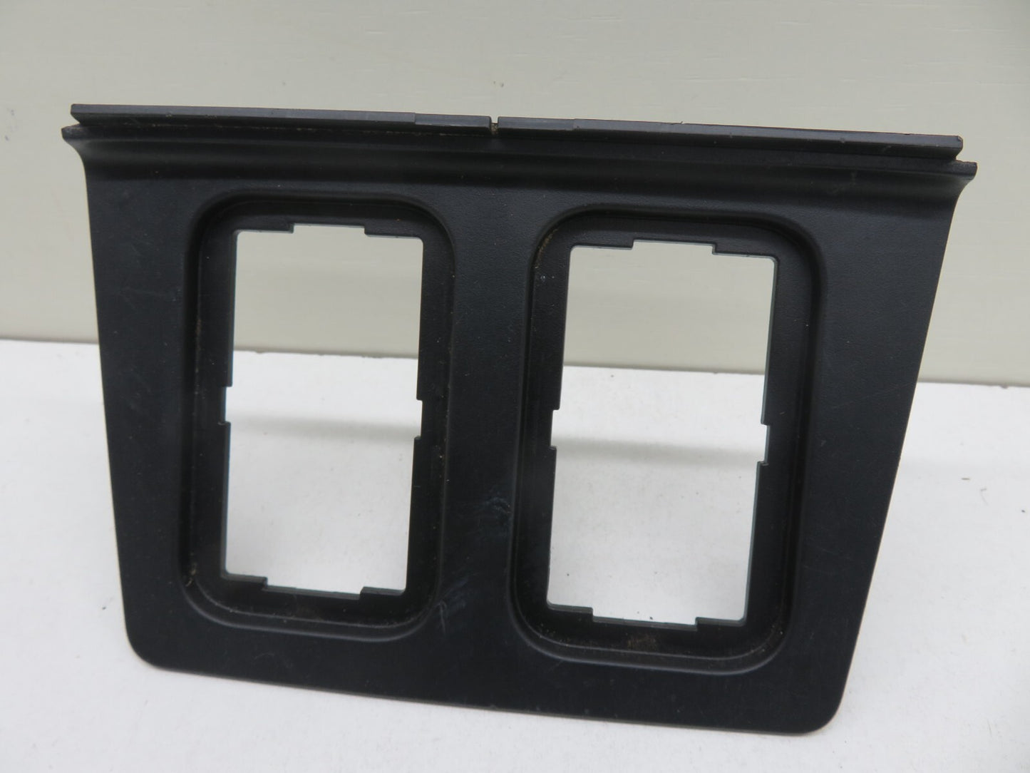 LAND ROVER FREELANDER 2 STEREO CONTROL SURROUND 6H52-18K913-AB 2007-2014 1227-11