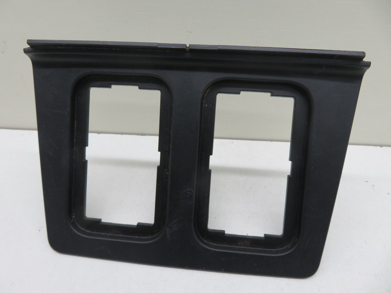 LAND ROVER FREELANDER 2 STEREO CONTROL SURROUND 6H52-18K913-AB 2007-2014 1227-11