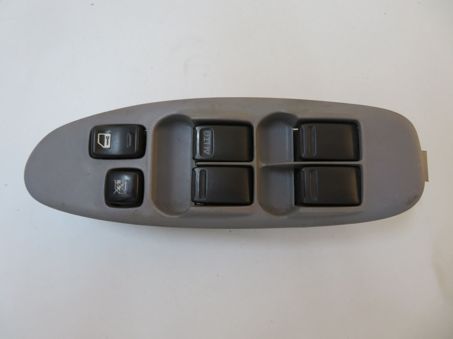 NISSAN ALMERA TINO OS DRIVER WINDOW SWITCH 2000-2006 B7