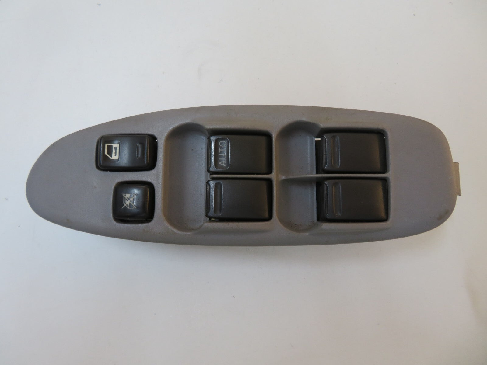 NISSAN ALMERA TINO OS DRIVER WINDOW SWITCH 2000-2006 B7
